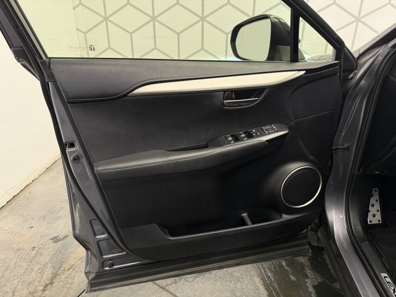 Lexus NX - Photo 28
