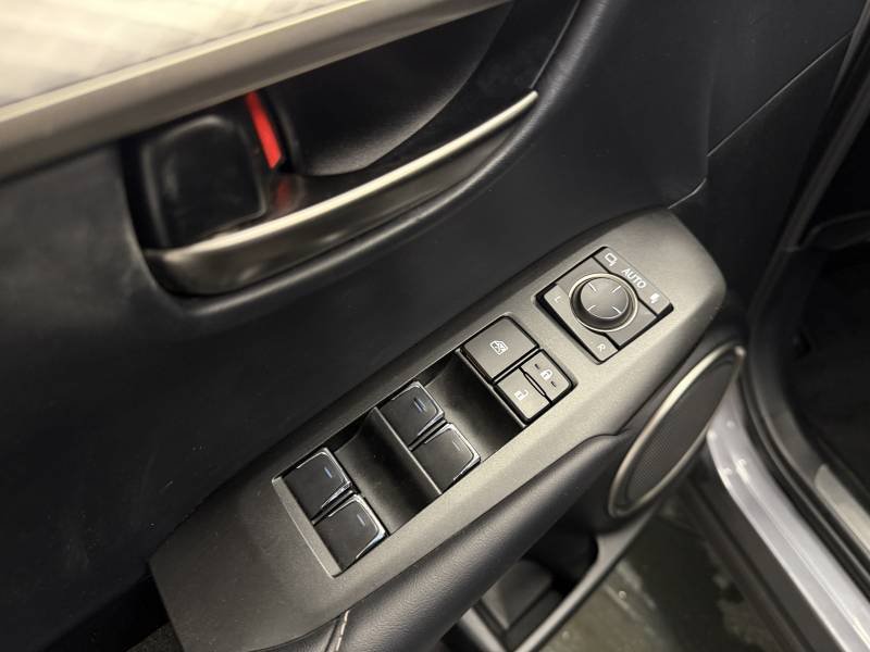Lexus NX - Photo 29