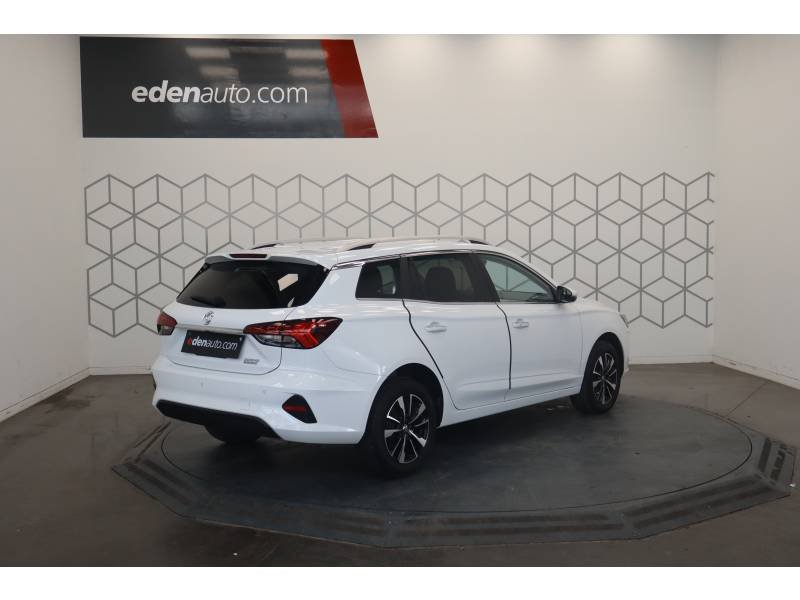 MG mg5 - Photo 2