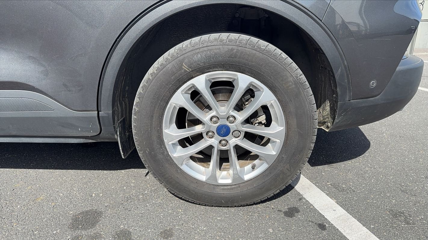 Ford Kuga - Photo 19