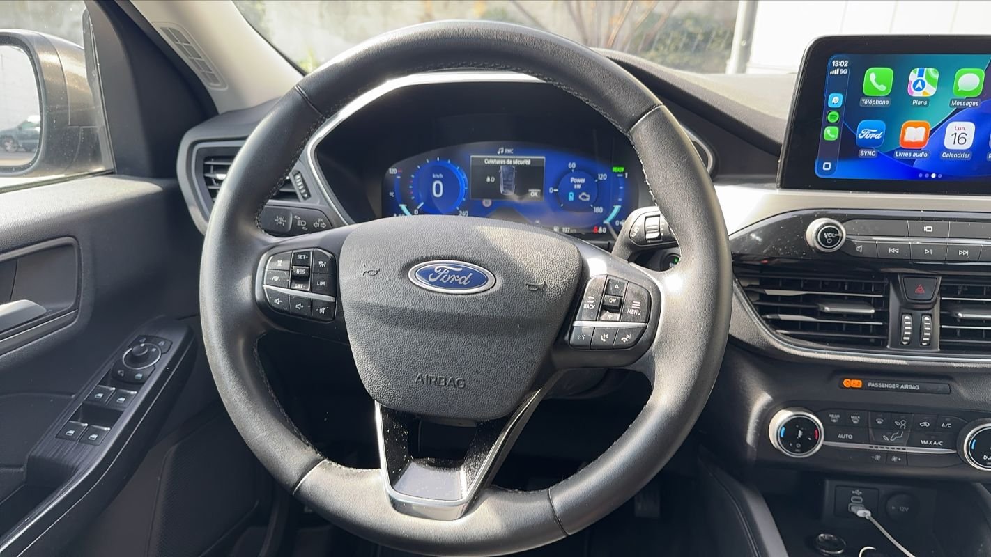 Ford Kuga - Photo 24
