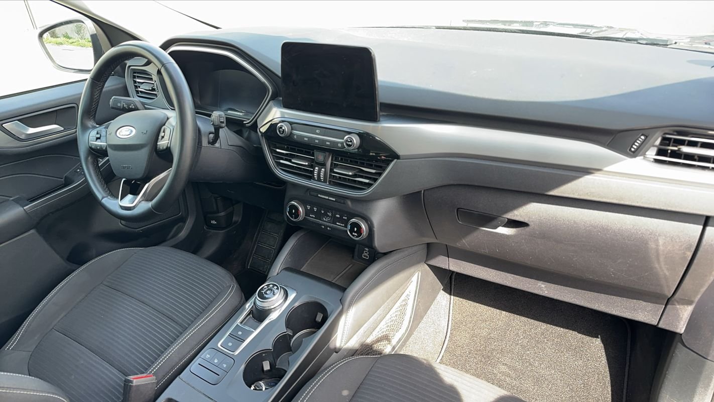 Ford Kuga - Photo 10