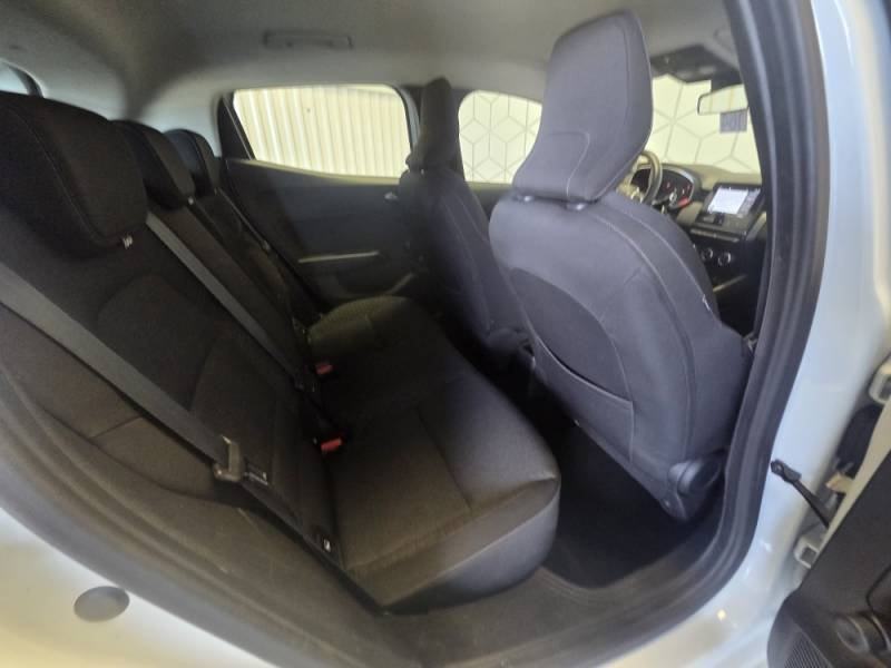 Renault Clio - Photo 18