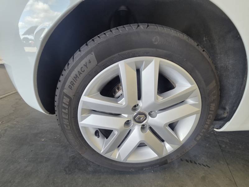 Renault Clio - Photo 20