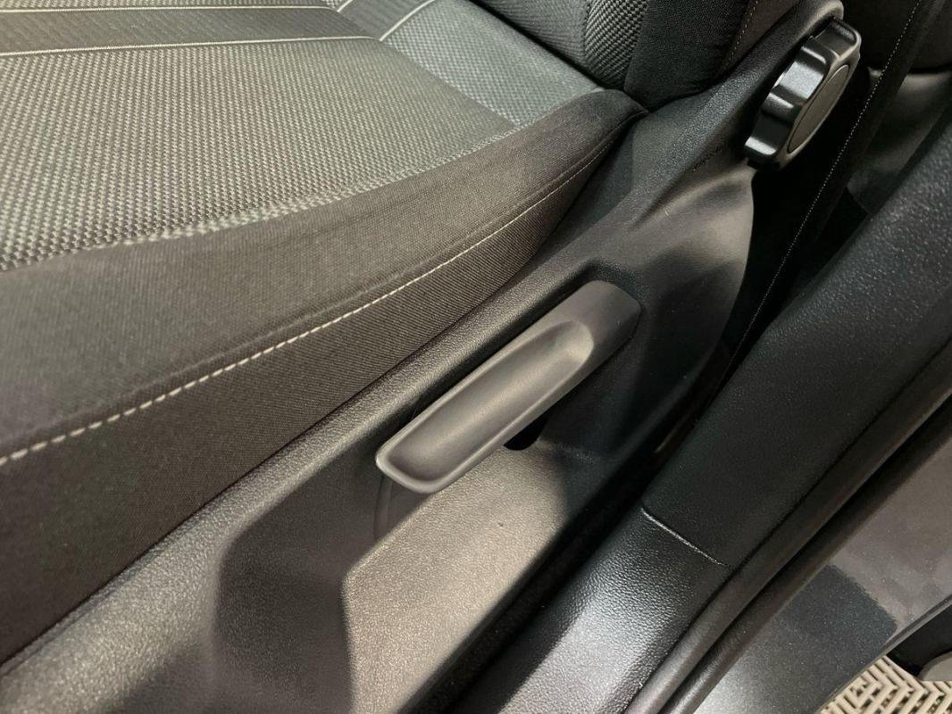 Volkswagen T-Roc - Photo 14