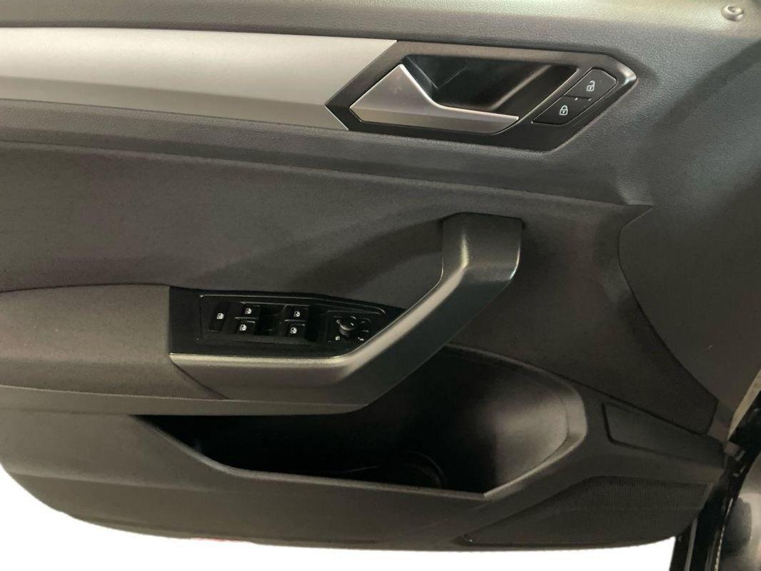 Volkswagen T-Roc - Photo 15