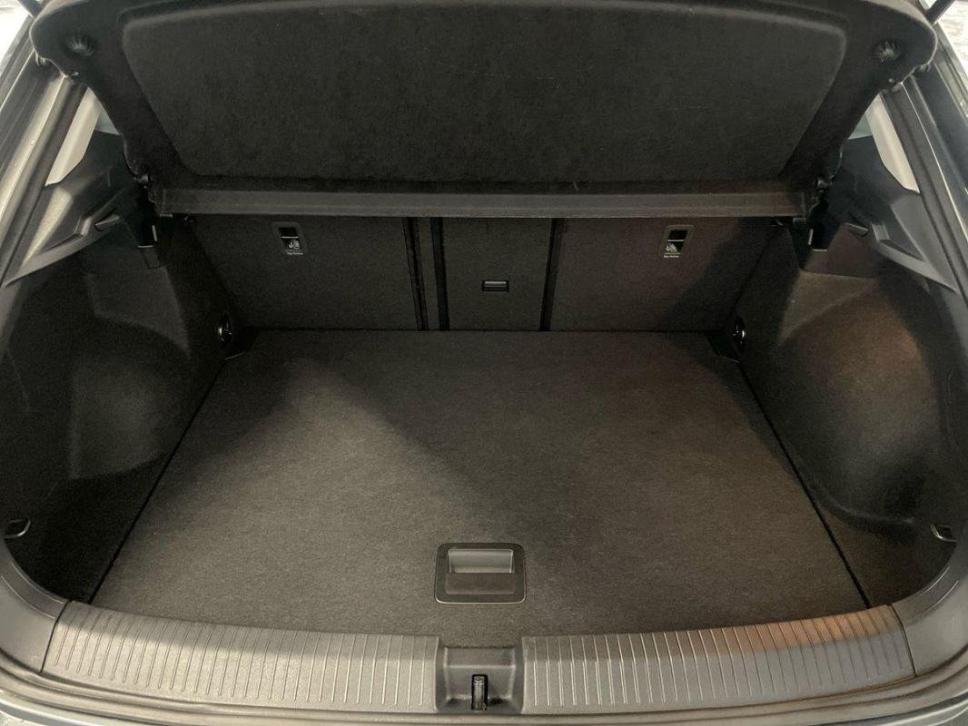 Volkswagen T-Roc - Photo 31