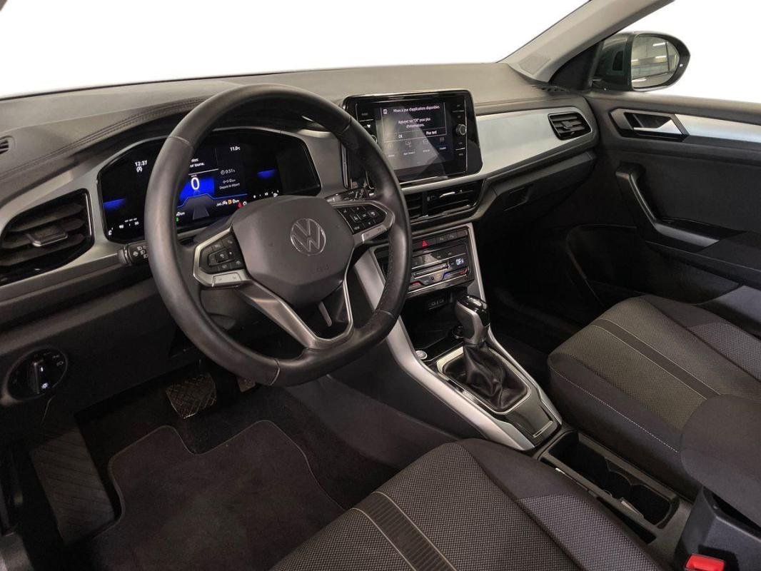 Volkswagen T-Roc - Photo 9