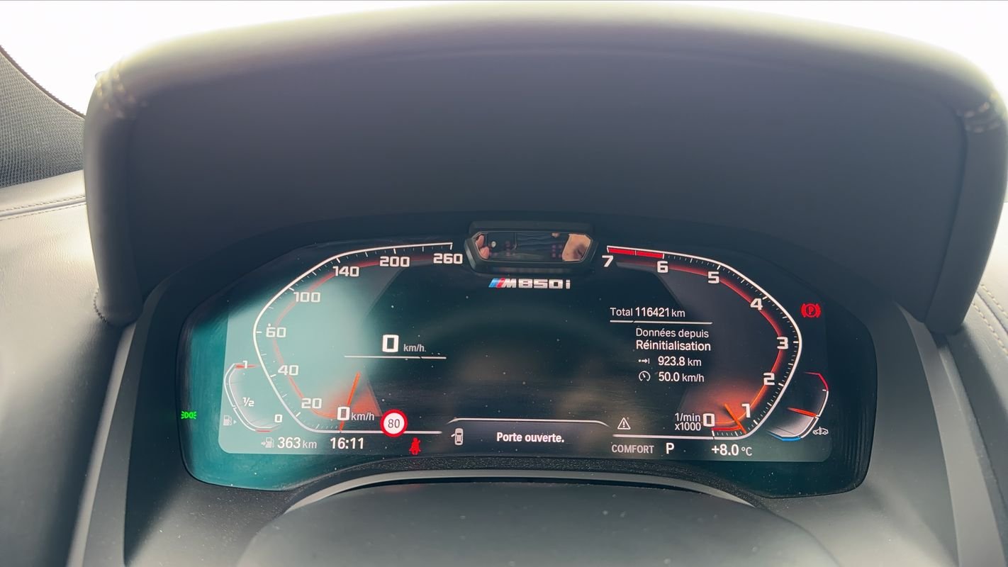 BMW Série 8 - Photo 12