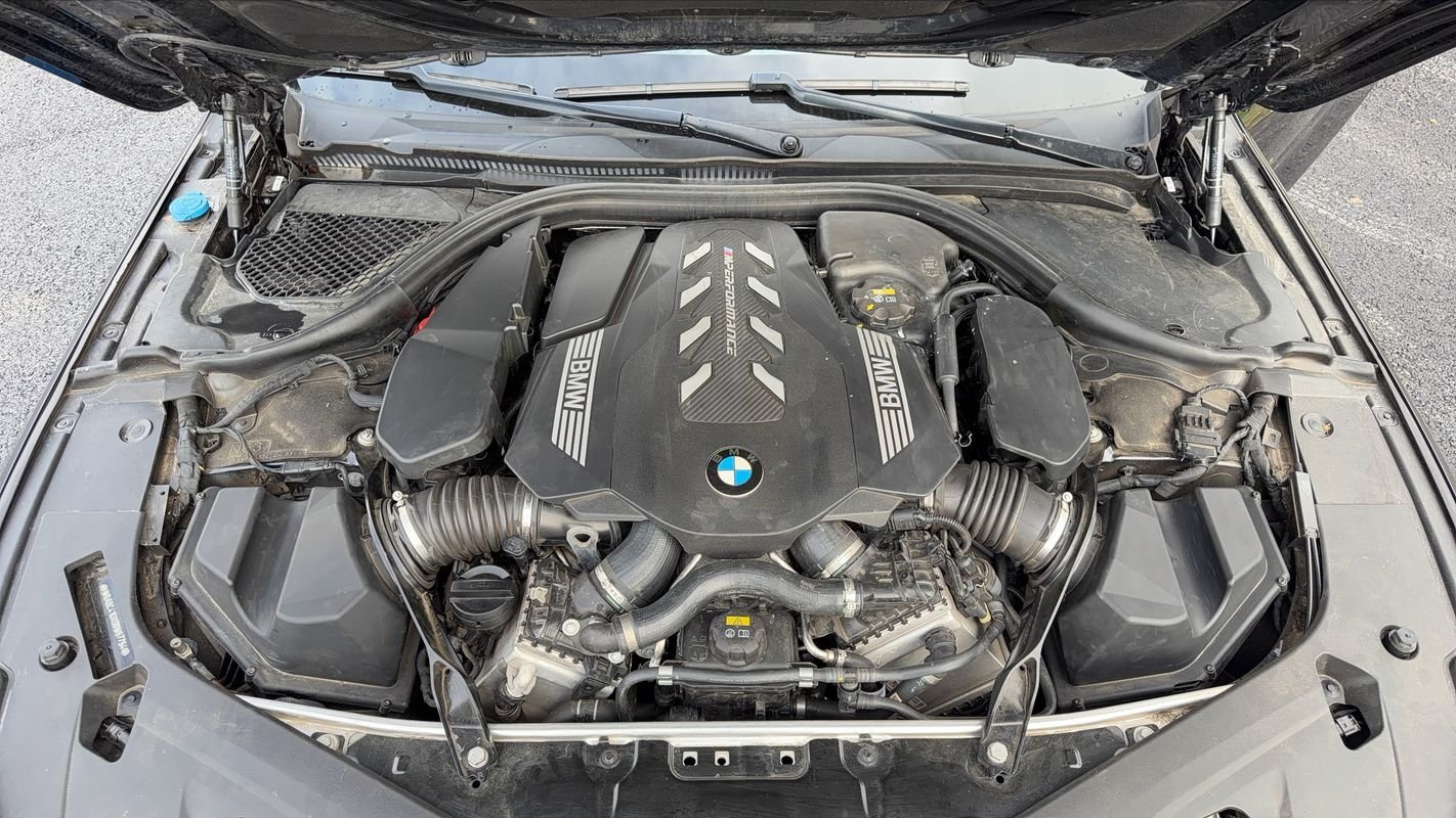 BMW Série 8 - Photo 15