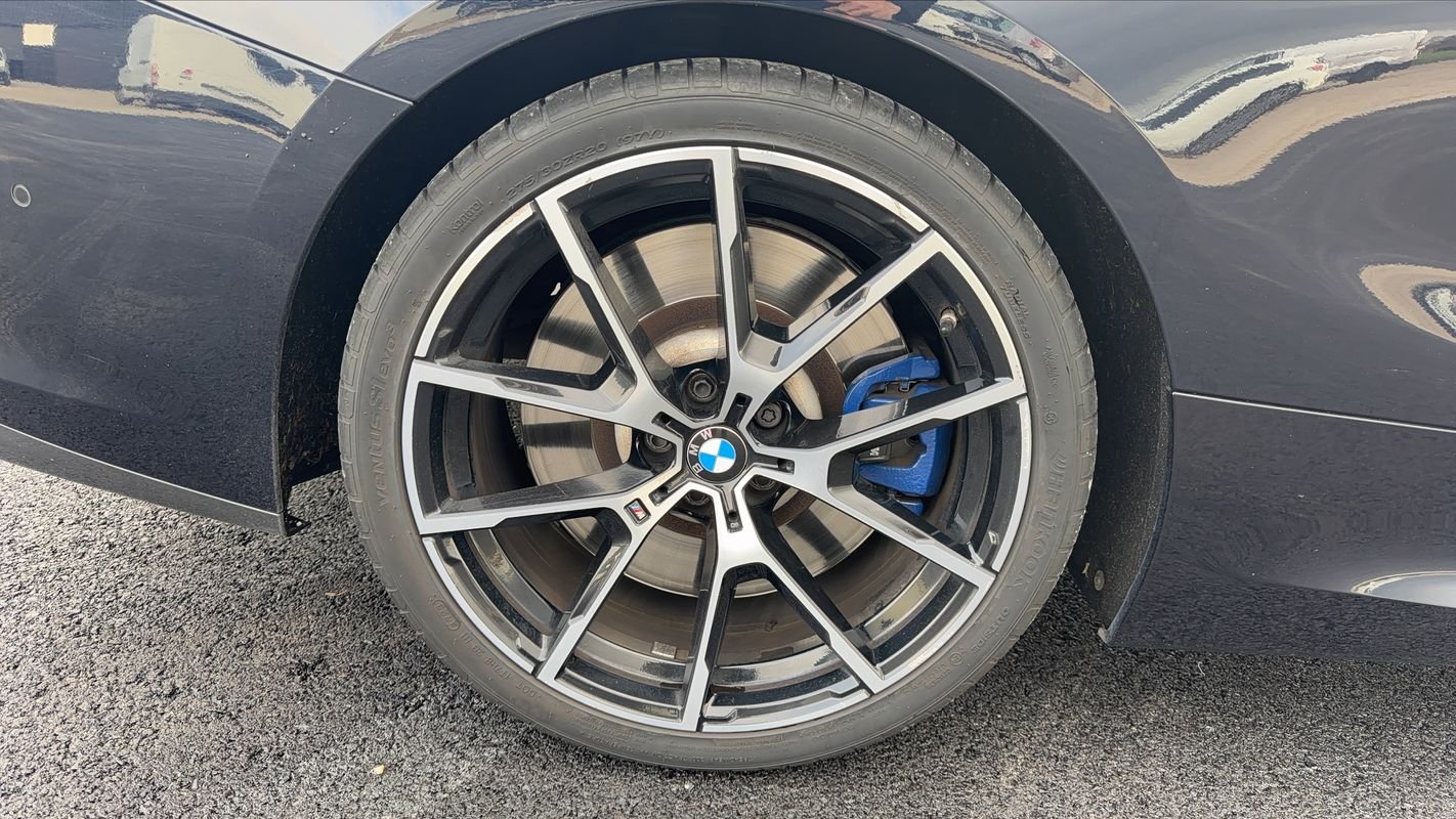 BMW Série 8 - Photo 16