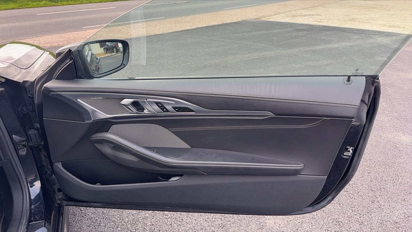 BMW Série 8 - Photo 24