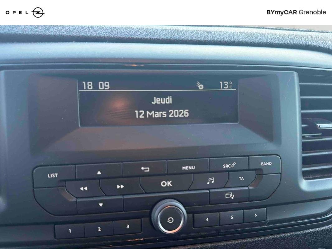 Opel Vivaro - Photo 16