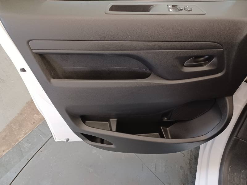 Opel Vivaro - Photo 13