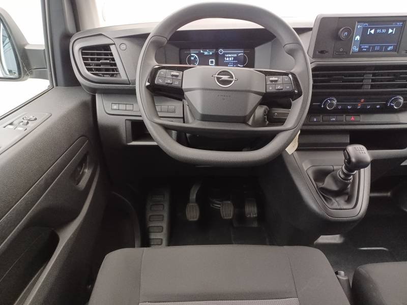 Opel Vivaro - Photo 21