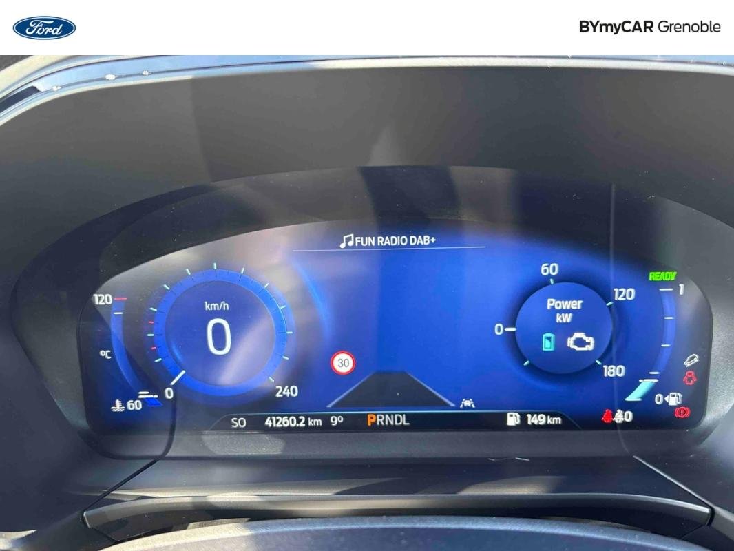 Ford Kuga - Photo 20