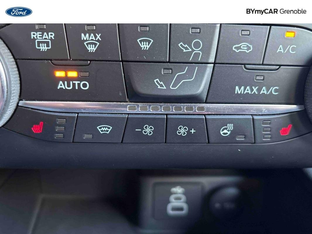 Ford Kuga - Photo 26