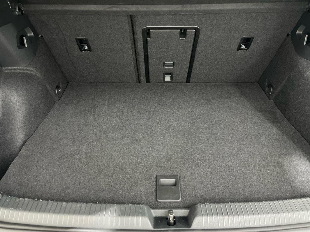 Volkswagen Golf - Photo 31