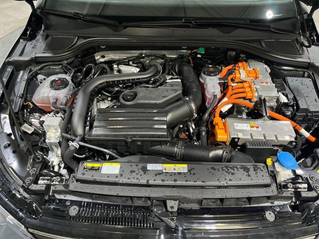 Volkswagen Golf - Photo 33