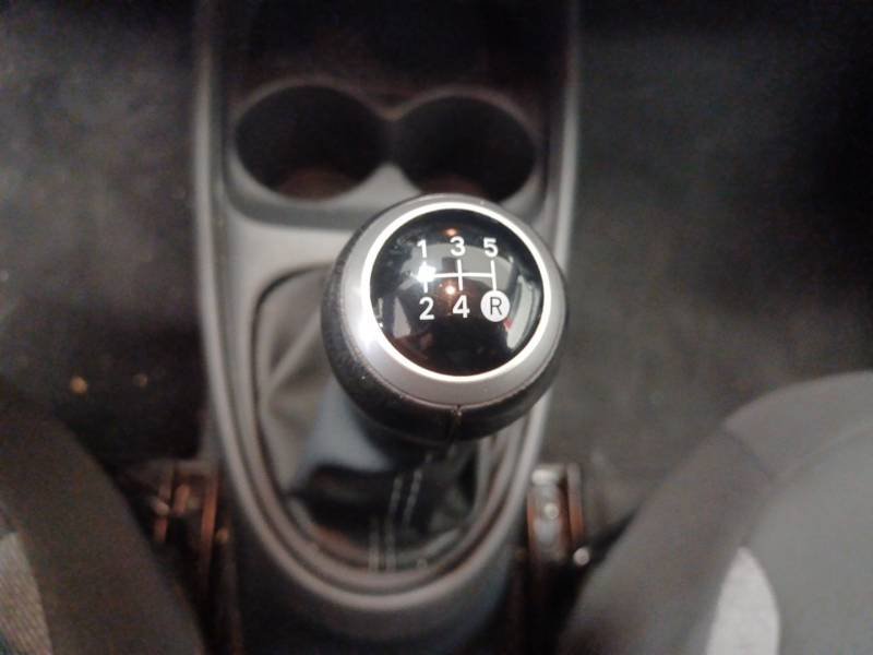 Toyota aygo x - Photo 19