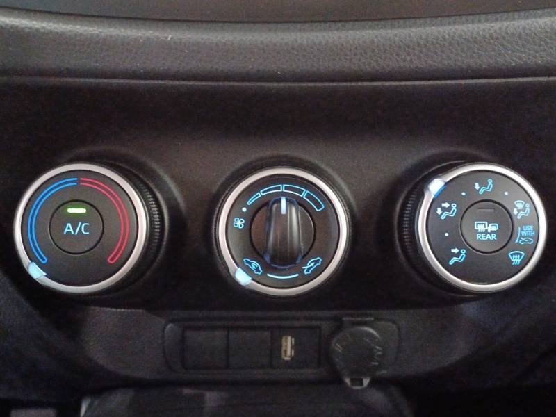 Toyota aygo x - Photo 18