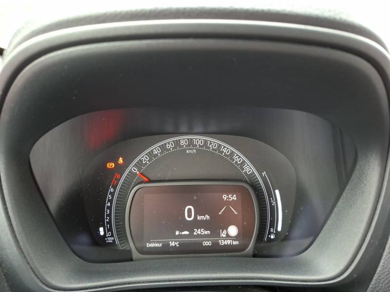 Toyota aygo x - Photo 19