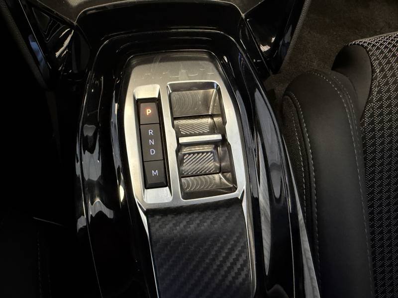 Peugeot 208 - Photo 24