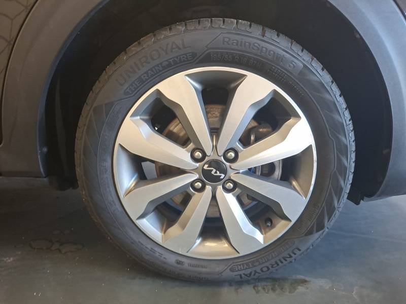 Kia Stonic - Photo 12