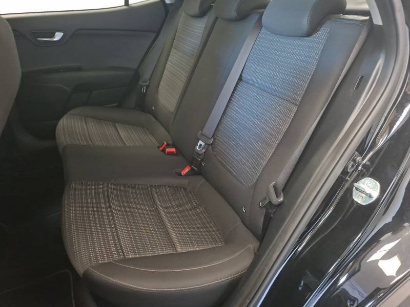 Kia Stonic - Photo 18