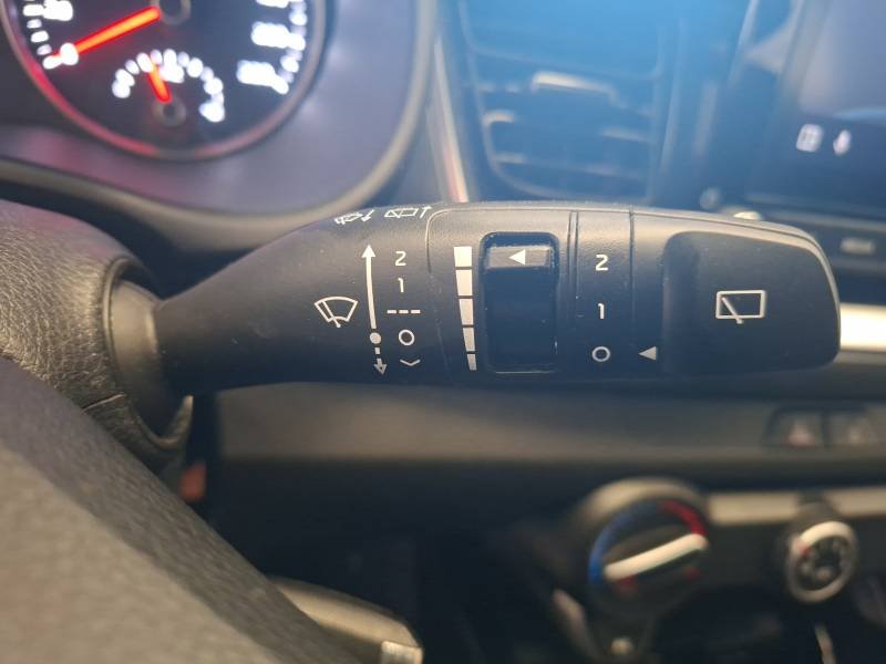 Kia Stonic - Photo 23