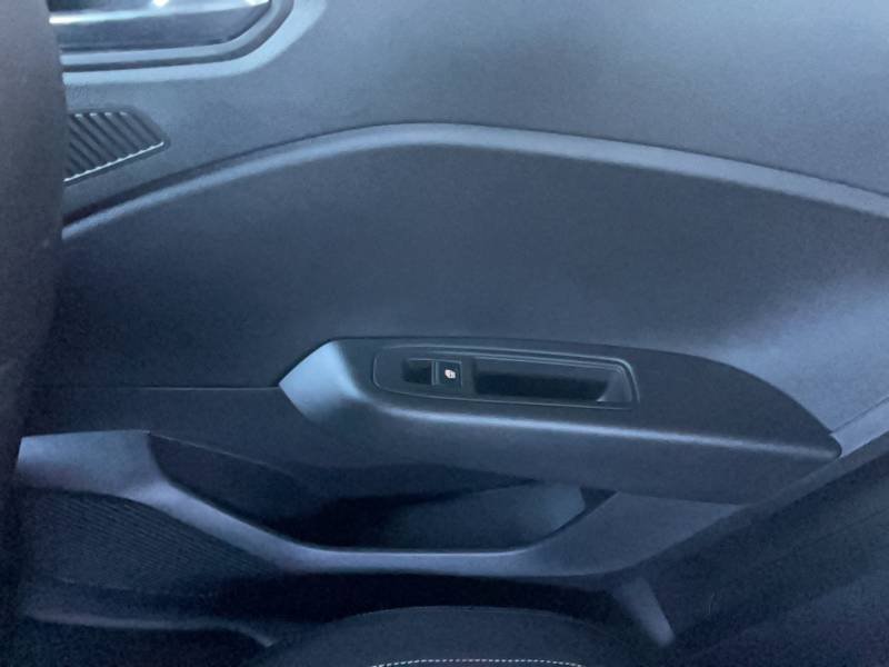 Renault Clio - Photo 18