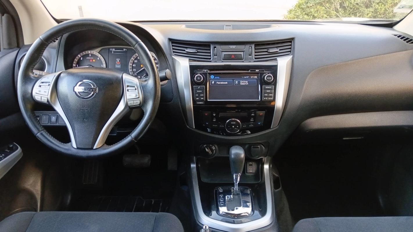 Nissan Navara - Photo 11