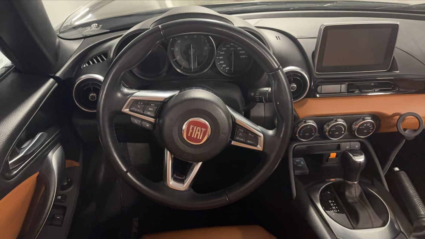 Fiat 124 Spider - Photo 23