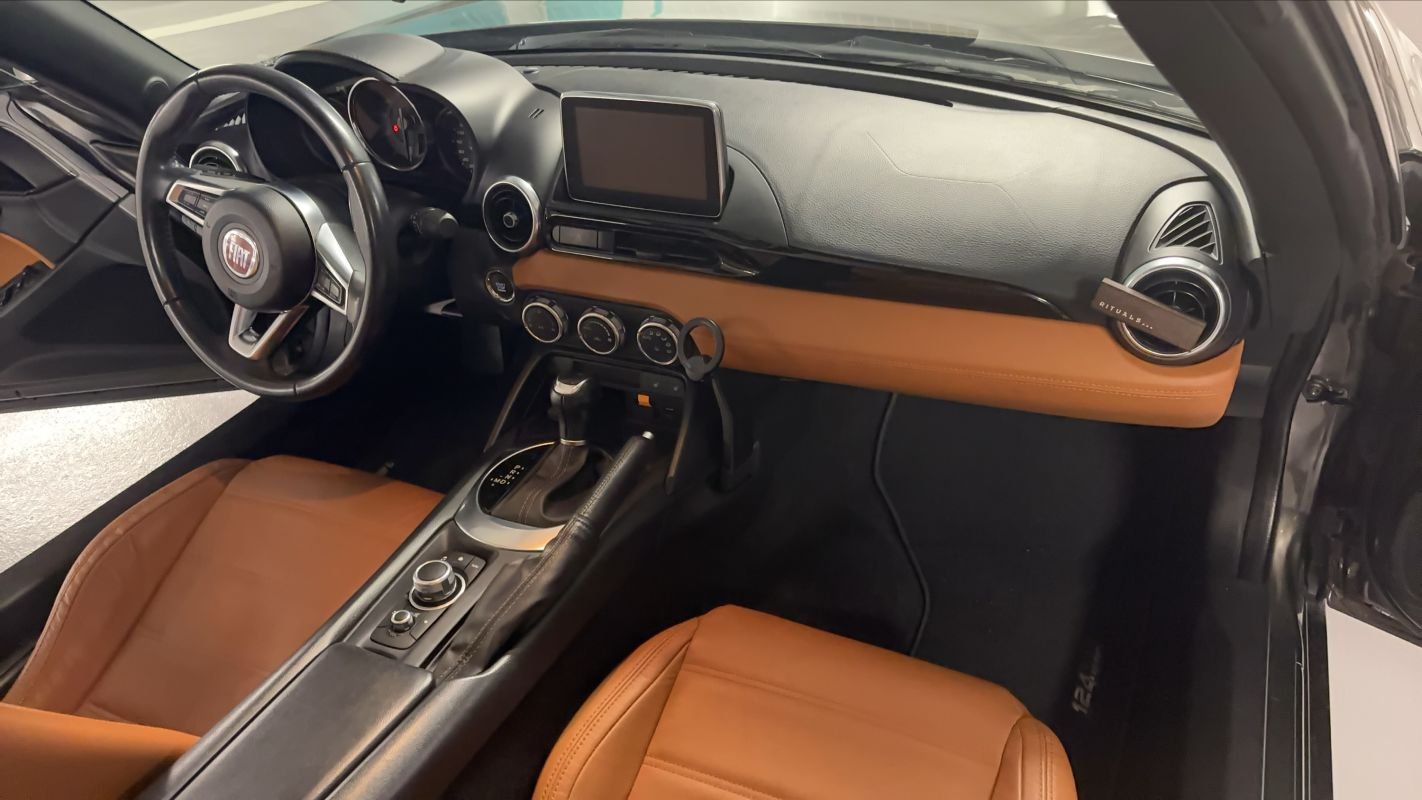 Fiat 124 Spider - Photo 10