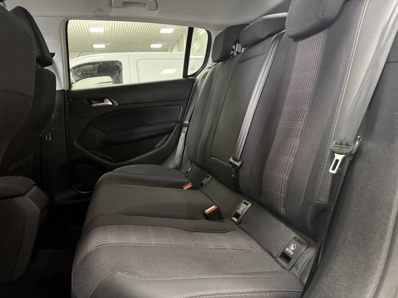 Peugeot 308 - Photo 11