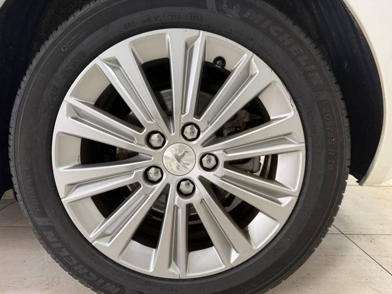Peugeot 308 - Photo 15