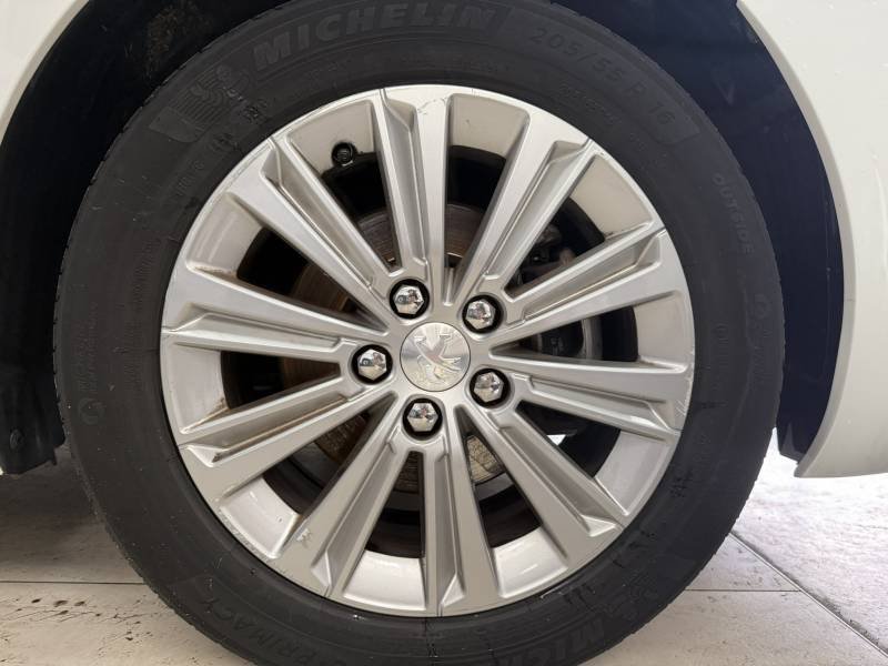 Peugeot 308 - Photo 17