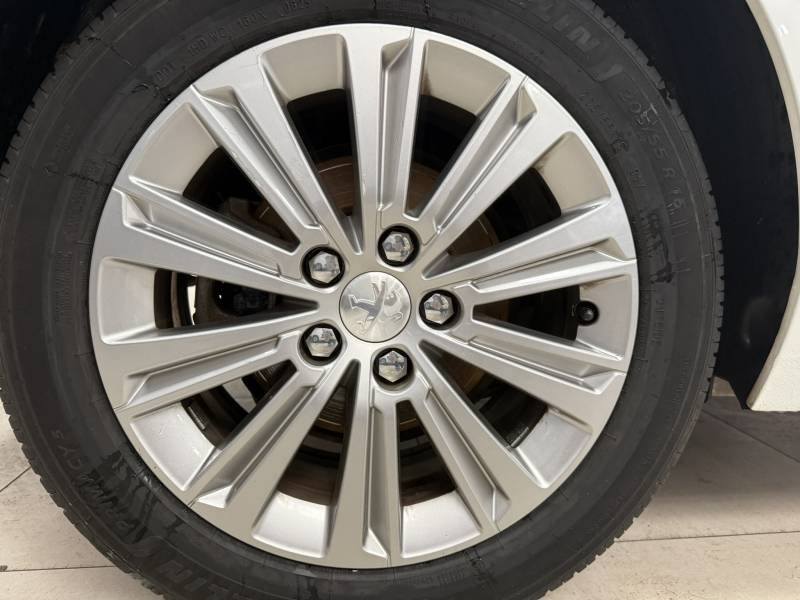 Peugeot 308 - Photo 18