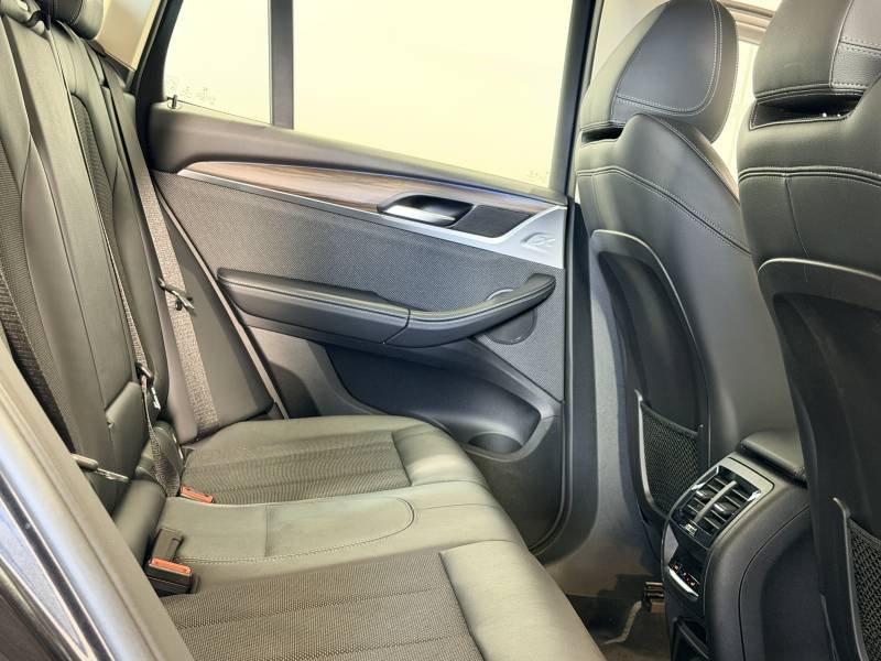 BMW X3 - Photo 32