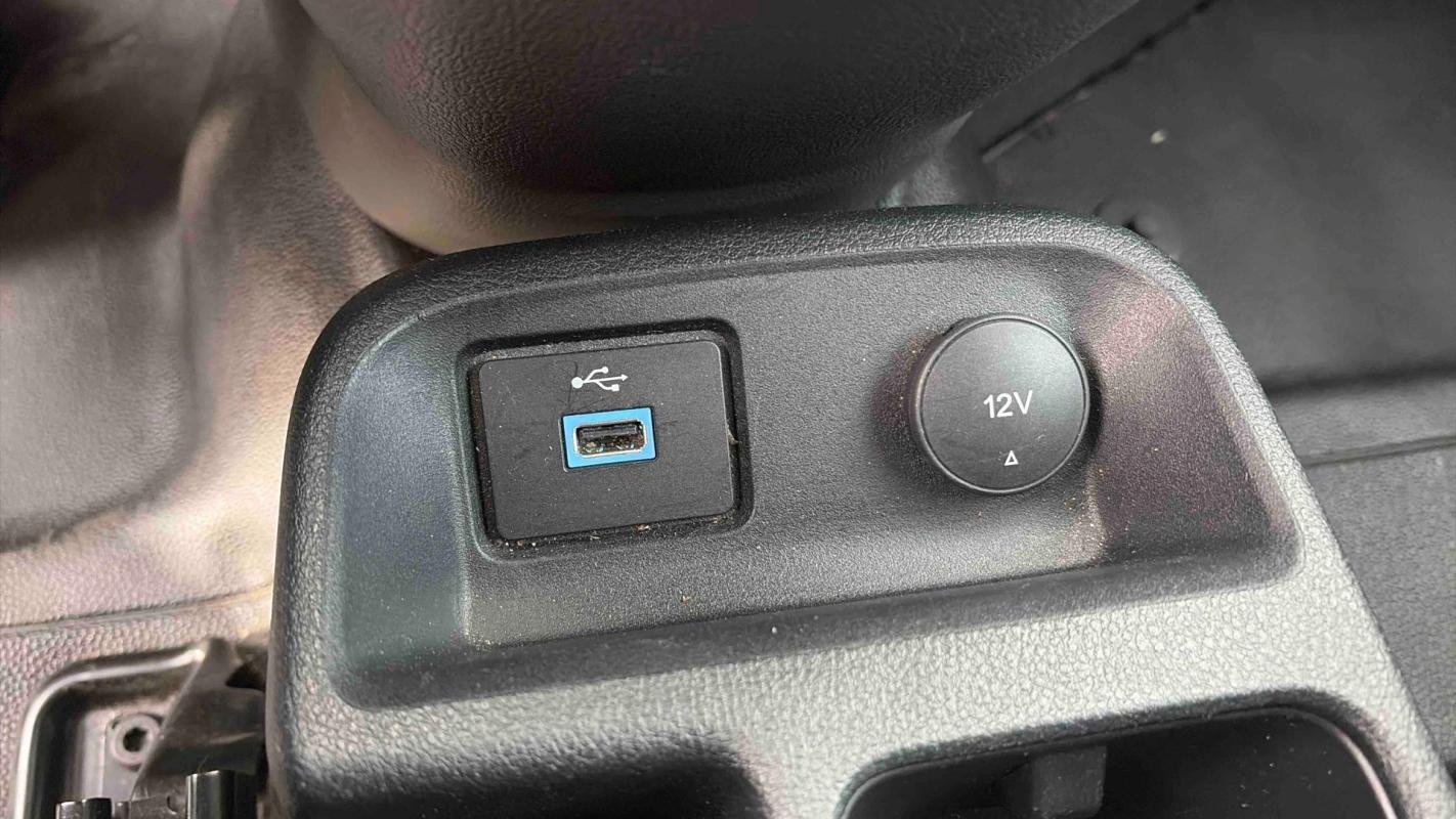 Ford Transit Connect - Photo 17