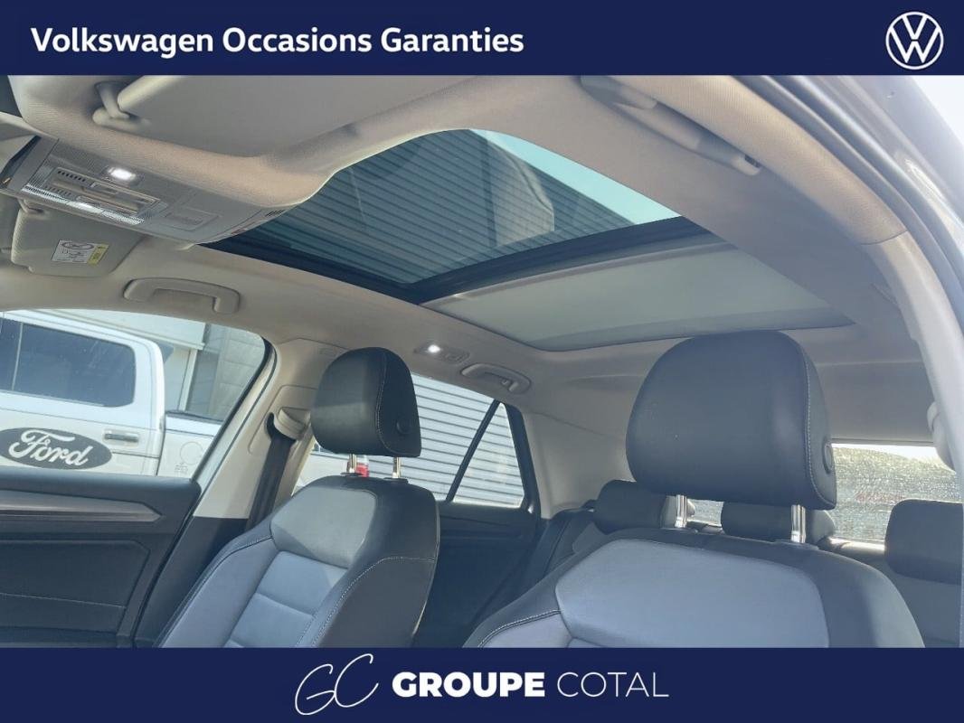 Volkswagen T-Roc - Photo 18