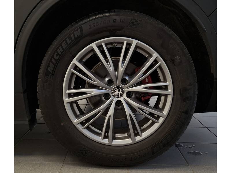 Alfa Romeo Stelvio - Photo 20