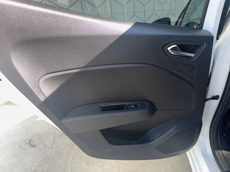 Renault Clio - Photo 16