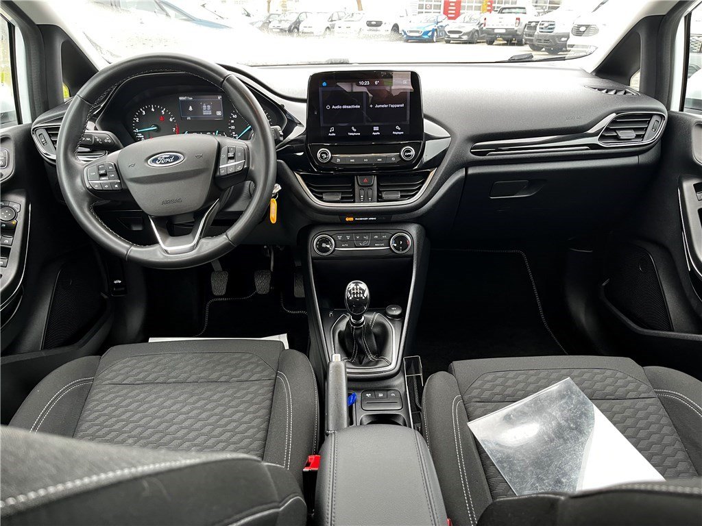 Ford Fiesta - Photo 15
