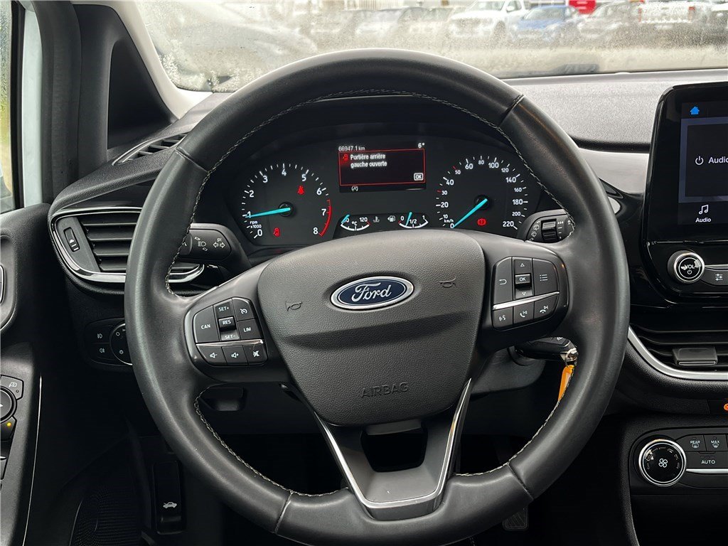 Ford Fiesta - Photo 16
