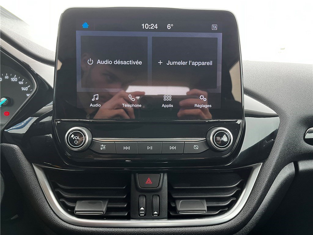 Ford Fiesta - Photo 17