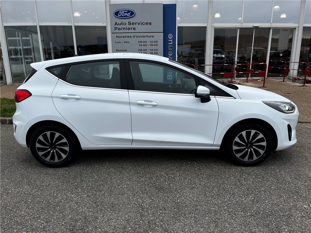 Ford Fiesta - Photo 8