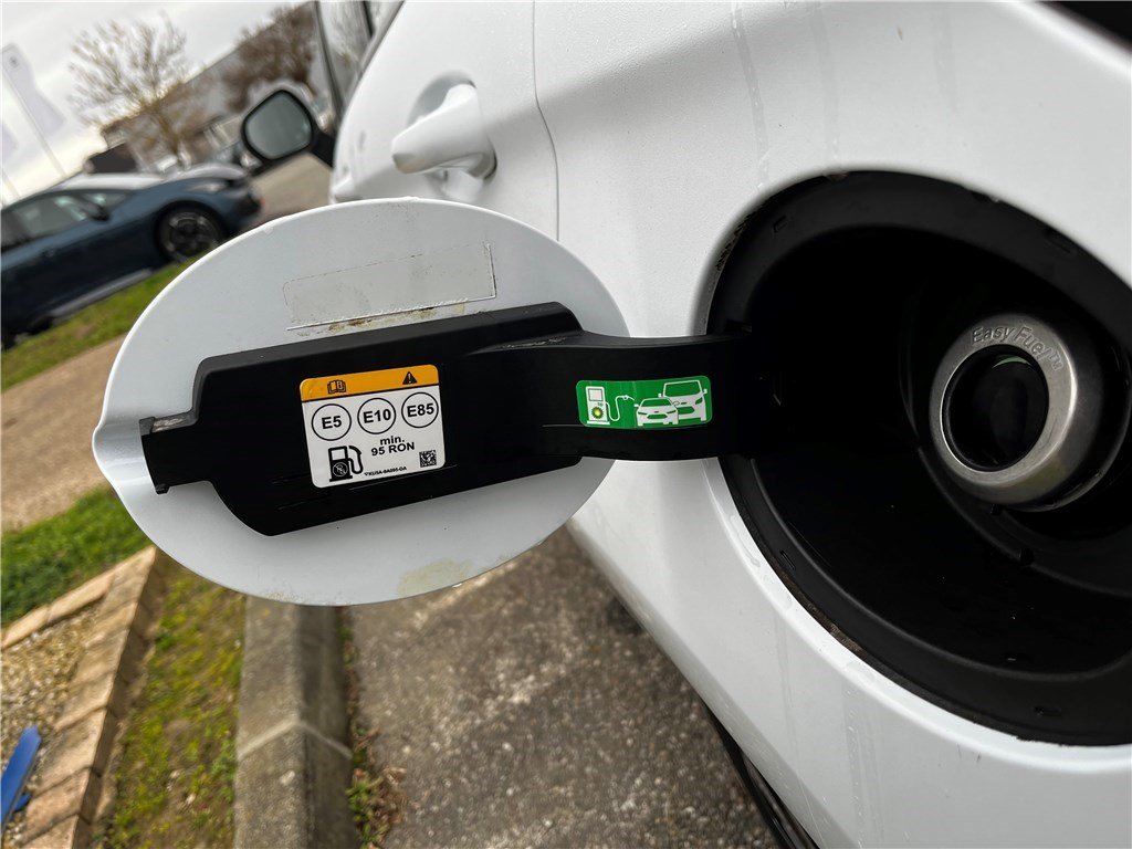 Ford Fiesta - Photo 9