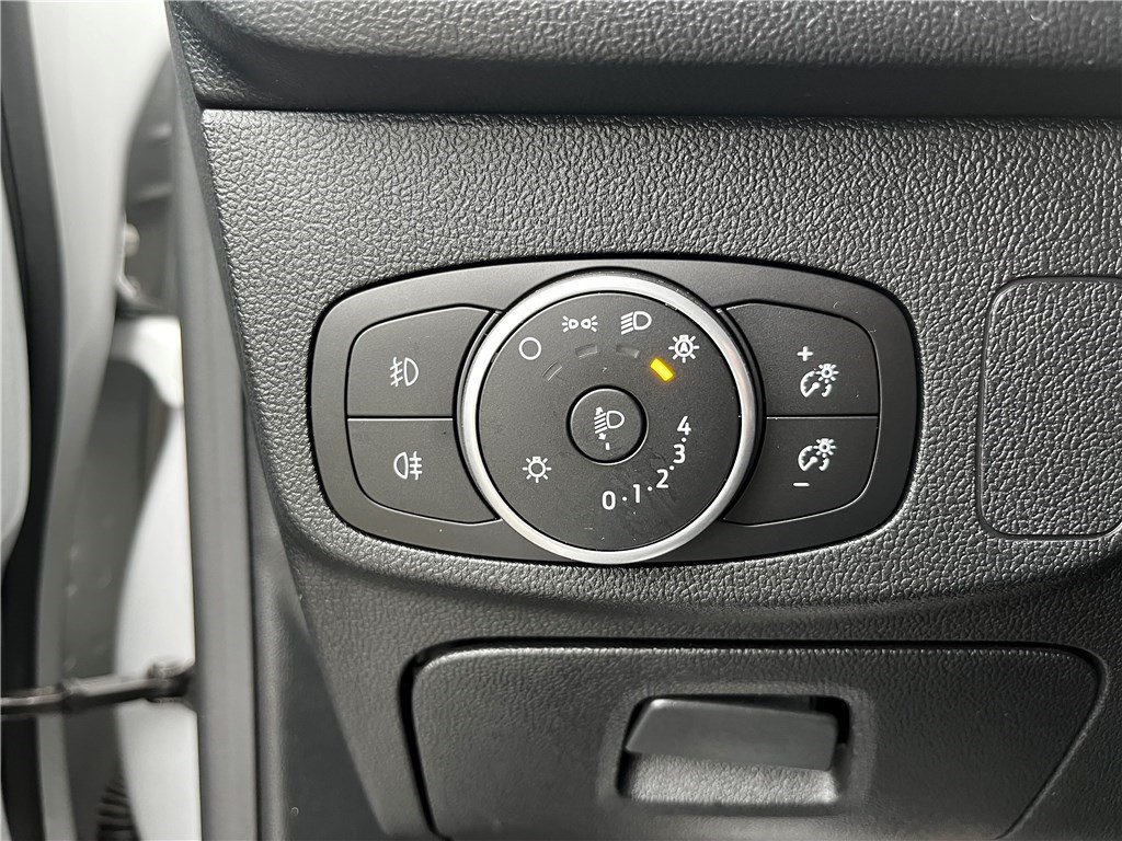 Ford Focus - Photo 24