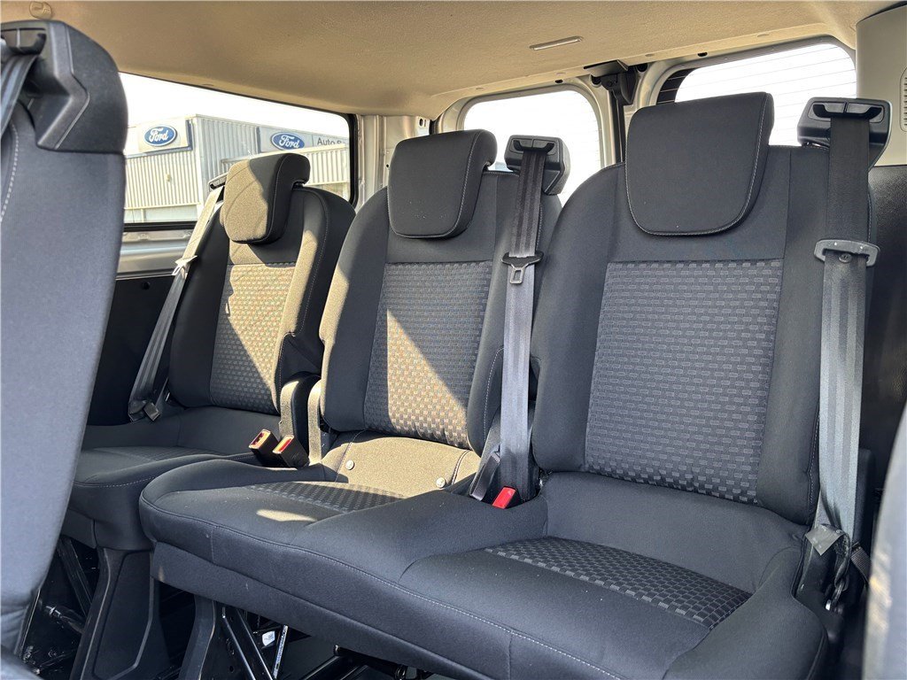 Ford Transit Custom Kombi - Photo 8
